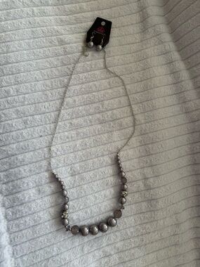 paparazzi Silver Gray Pearl Bead Necklace and Earring Set